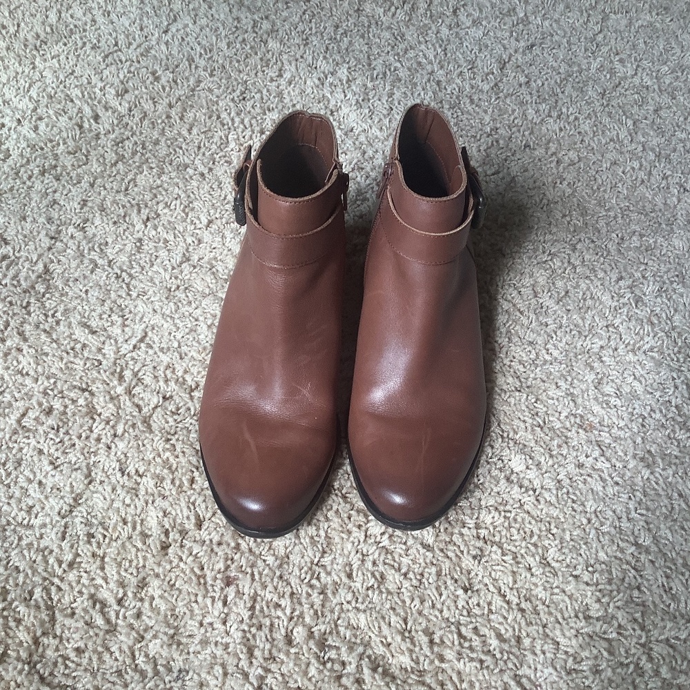 Naturalizer 8.5 wide tan Dora leather boots